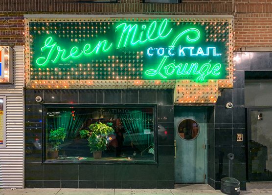 Green_Mill_Cocktail_Lounge